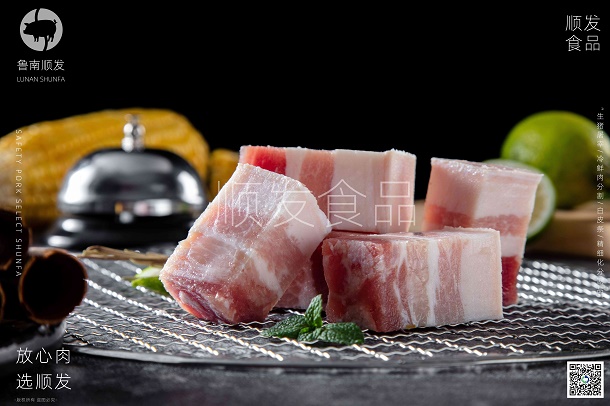 帶皮五花肉塊